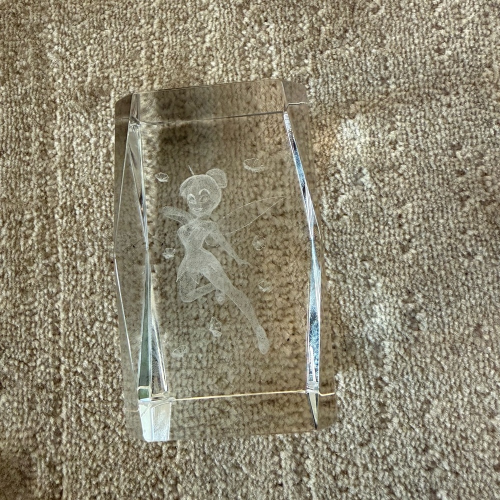 Walt Disney Tinkerbell 3D Laser Etched Crystal Glass Cube Paperweight 3 "